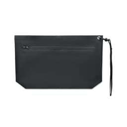 BRENNA POUCH 4