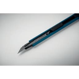 BLADE 8